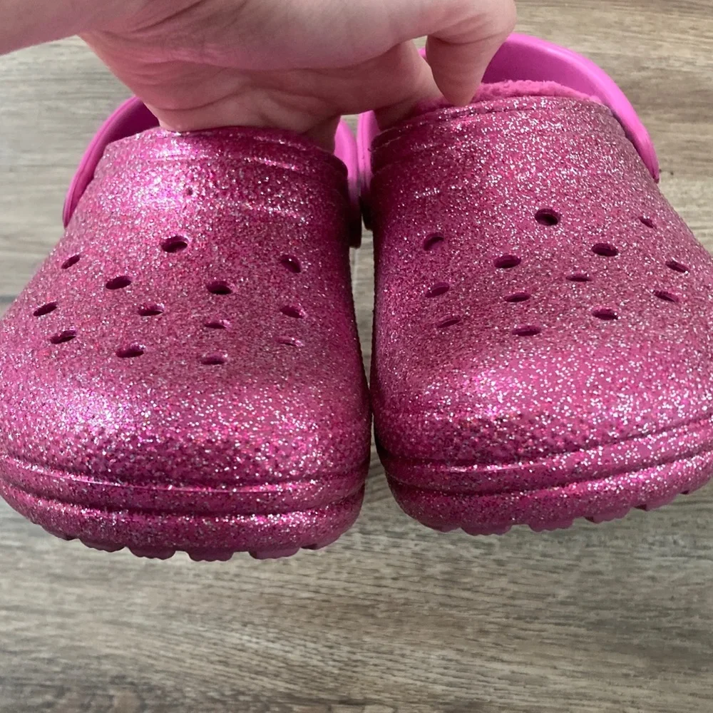 Crocs Kids Sparkly Pink Kids Clogs Sz 6